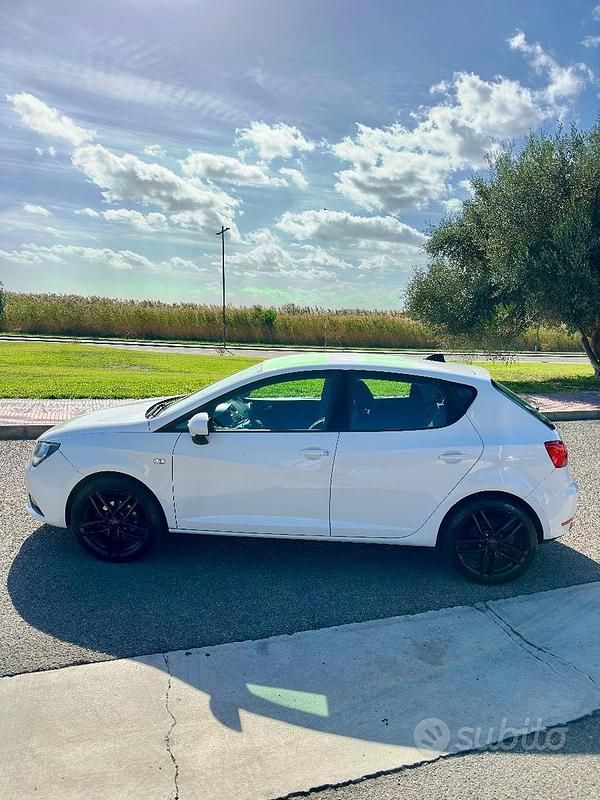 Usata Seat Ibiza Style 75 CV (55 kW) 2014 Bianco Berlina