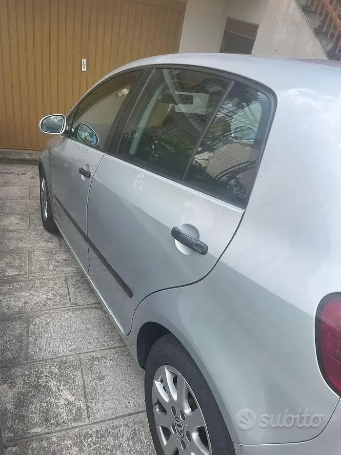 Usata VW Golf Plus 105 CV (77 kW) 2005 Grigio Monovolume