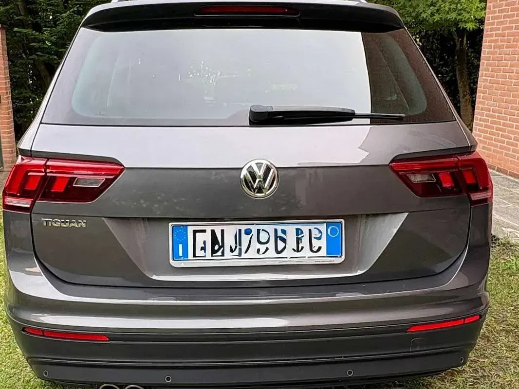 Usata VW Tiguan Business 116 CV (85 kW) 2018 Grigio SUV