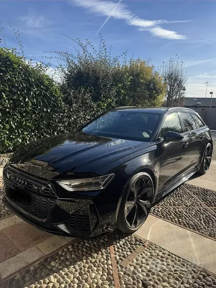 Usata Audi RS6 600 CV (441 kW) 2023 Nero Station wagon