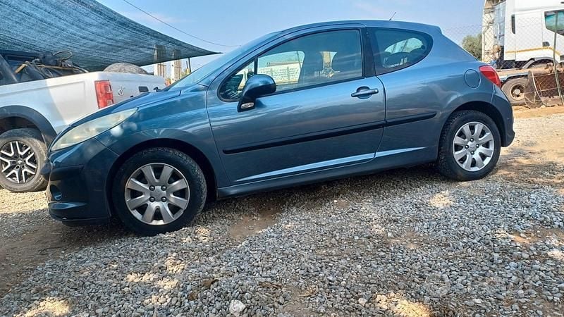 Usata Peugeot 207 88 CV (64 kW) 2007 Utilitaria