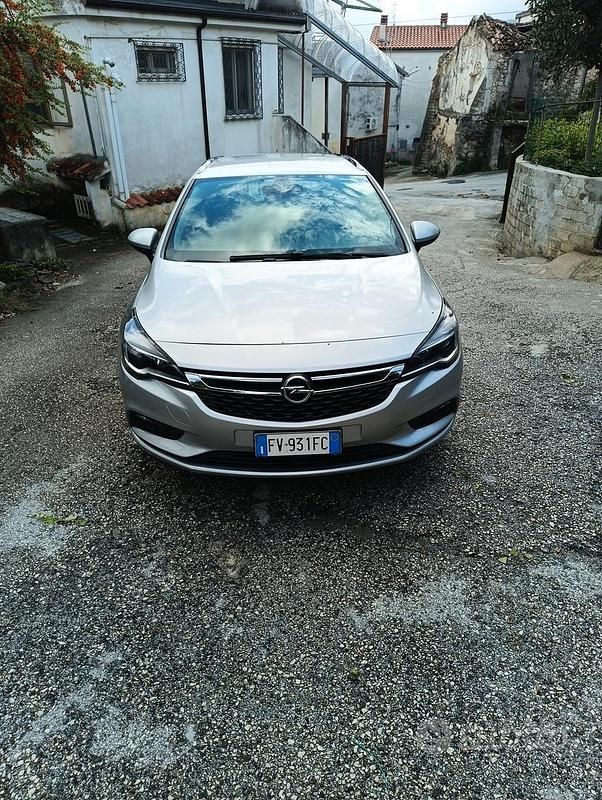 Usata Opel Astra 101 CV (74 kW) 2019 Grigio Station wagon