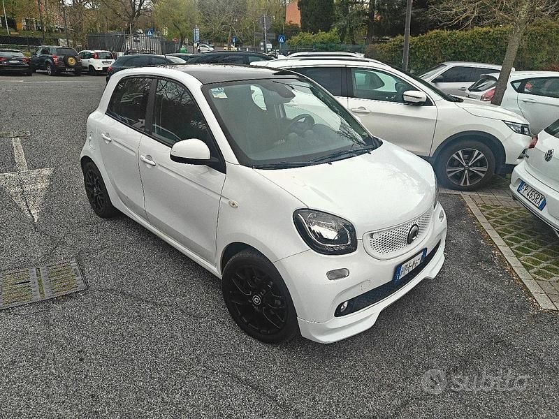 Usata Smart ForFour Superpassion 71 CV (52 kW) 2019 Bianco Utilitaria