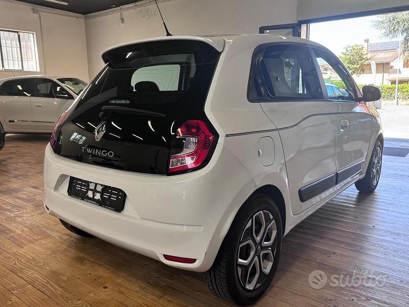 Usata Renault Twingo LIMITED 65 CV (47 kW) 2020 Bianco Utilitaria