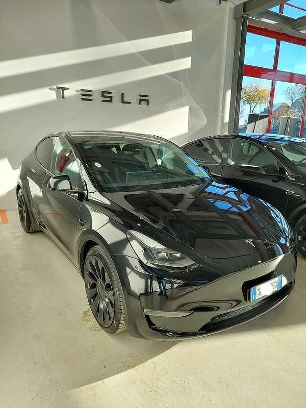 Usata Tesla Model Y Performance 155 kW (211 CV) 2023 SUV