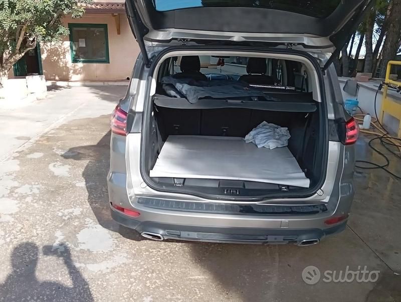 Usata Ford S-MAX S 131 CV (96 kW) 2016 Monovolume