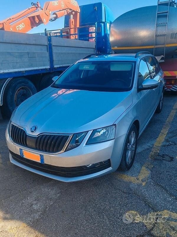 Usata Skoda Octavia 116 CV (85 kW) 2018 Grigio Station wagon