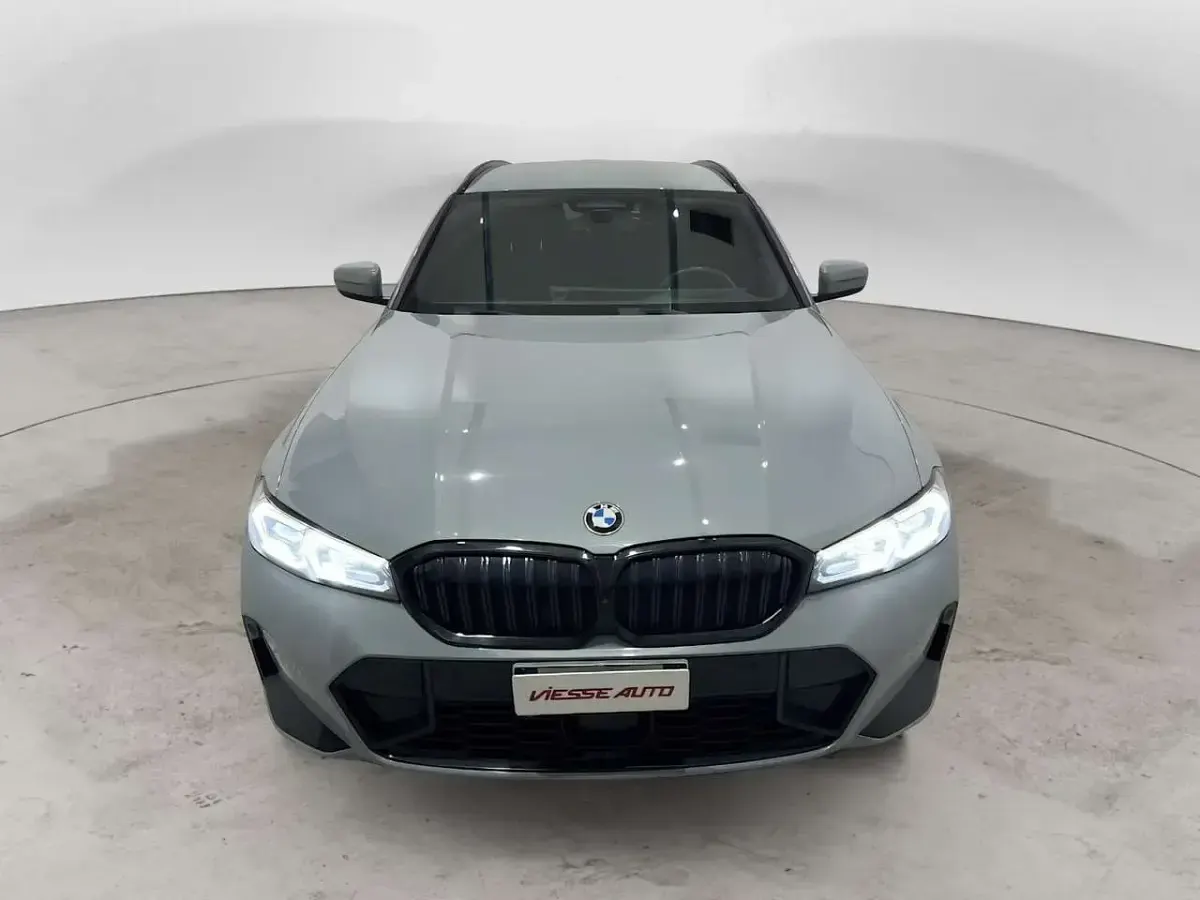 Usata BMW 320 M Sport 190 CV (139 kW) 2024 Grigio Station wagon