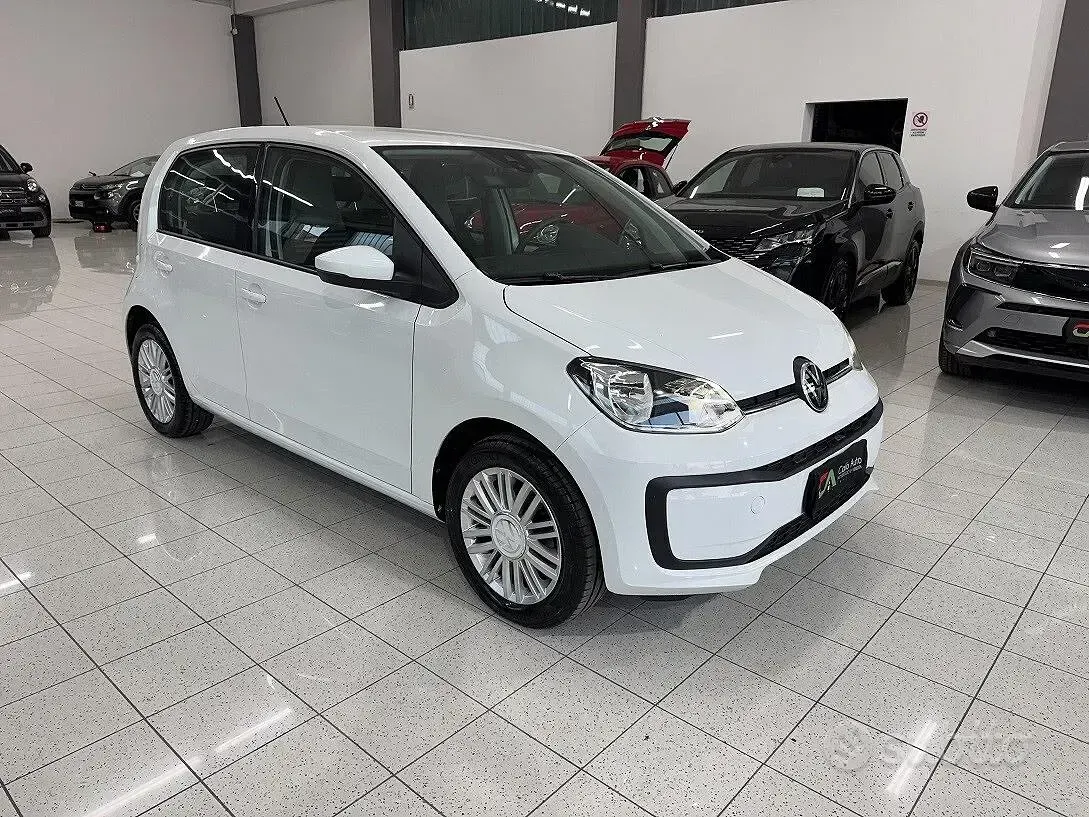 Usata VW up! Move 65 CV (47 kW) 2023 Bianco Utilitaria
