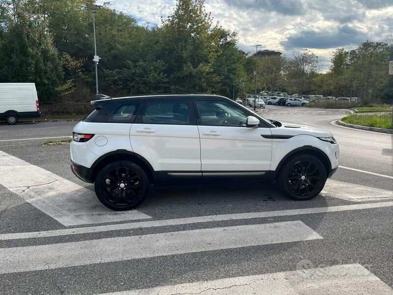 Usata Land Rover Range Rover evoque 106 CV (77 kW) 2016 Bianco SUV