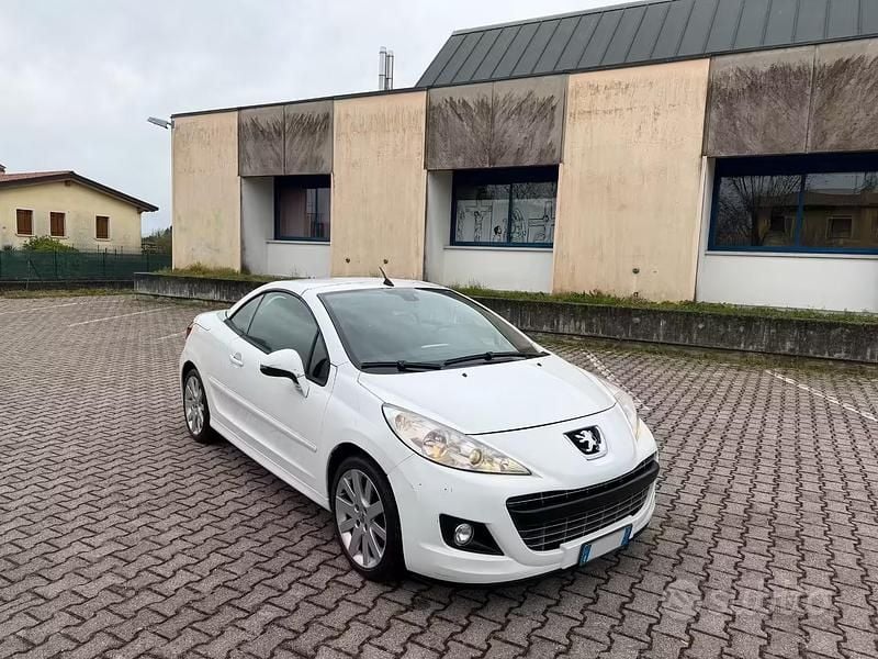 Usata Peugeot 207 CC 108 CV (79 kW) 2010 Bianco Cabrio