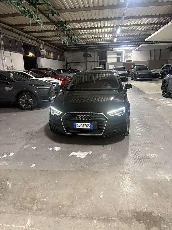 Usata Audi A3 Business 150 CV (110 kW) 2019 Nero Berlina