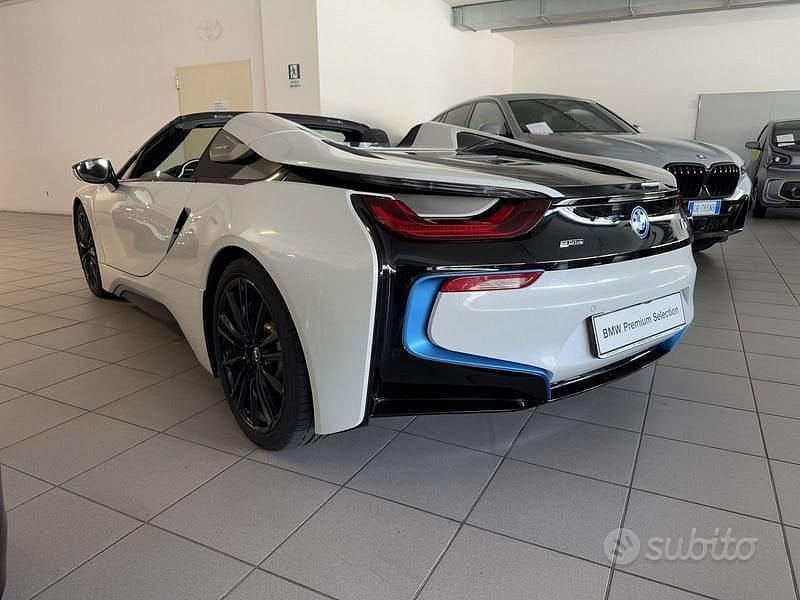 Usata BMW i8 374 CV (275 kW) 2020 Bianco Coupé