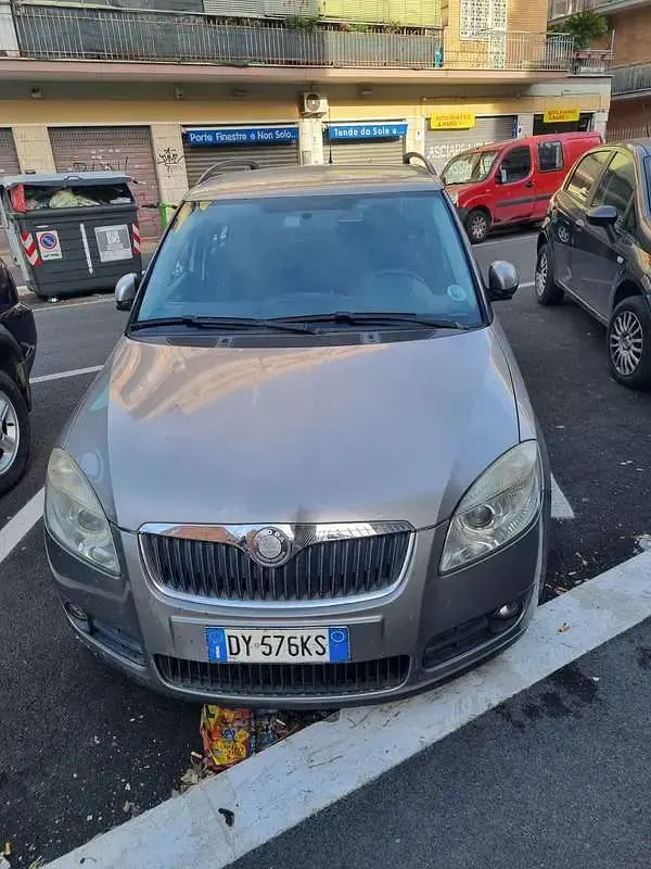 Usata Skoda Fabia Style 69 CV (50 kW) 2009 Grigio Station wagon
