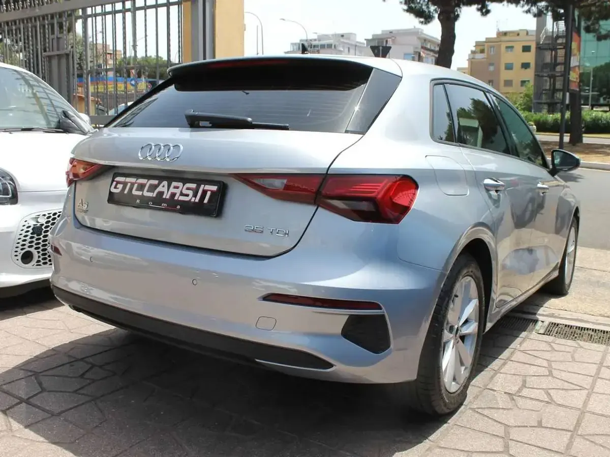 Usata Audi A3 Ambiente 150 CV (110 kW) 2021 Argento floret metallizzato Berlina