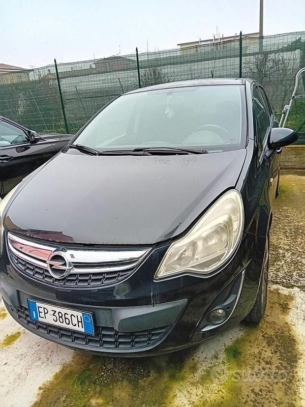 Usata Opel Corsa 80 CV (58 kW) 2013 Utilitaria