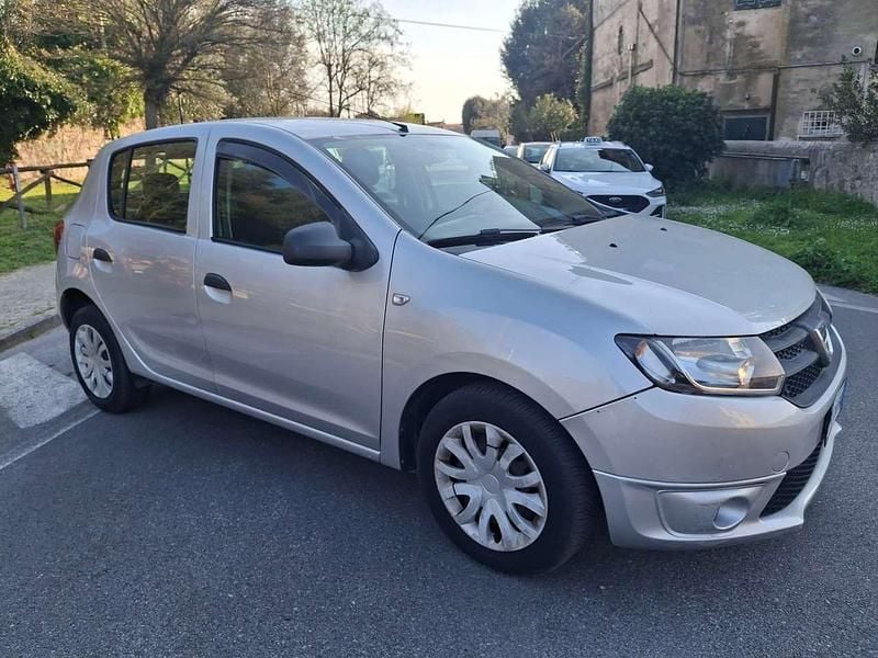 Usata Dacia Sandero 75 CV (55 kW) 2015 Argento Berlina