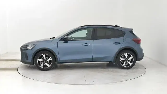 Usata Ford Focus 125 CV (91 kW) 2023 Blu Berlina