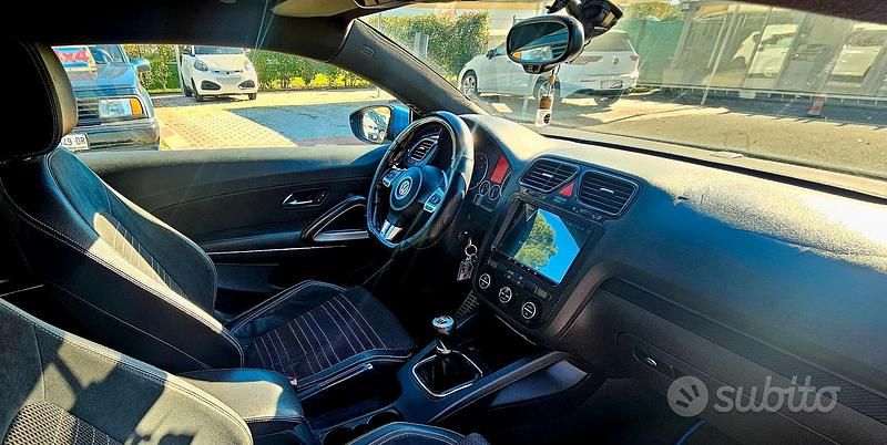 Begagnad VW Scirocco 160 HK (117 kW) 2010 Blå Sportkupé