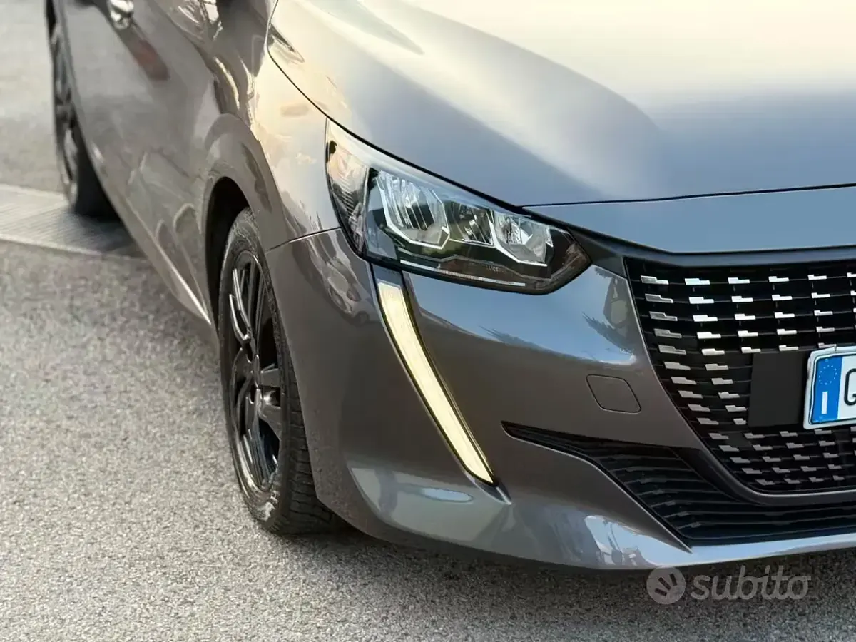 Usata Peugeot 208 S 75 CV (55 kW) 2021 Grigio Utilitaria