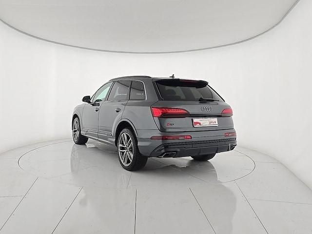 Usata Audi Q7 S-Line 286 CV (210 kW) 2024 Grigio daytona perla SUV