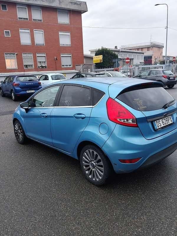 Gebraucht Ford Fiesta 82 PS (60 kW) 2008 Blau Limousine