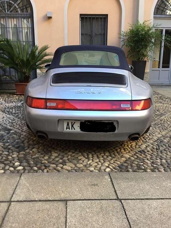 Usata Porsche 993 286 CV (210 kW) 1996 Argento Cabrio
