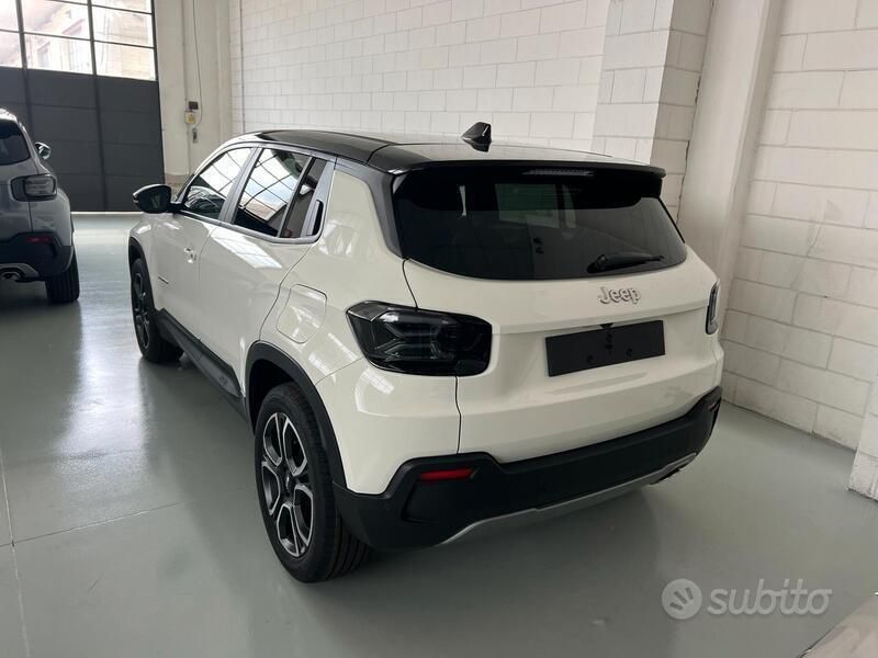 Nuova Jeep Avenger Summit 110 CV (80 kW) 2025 SUV