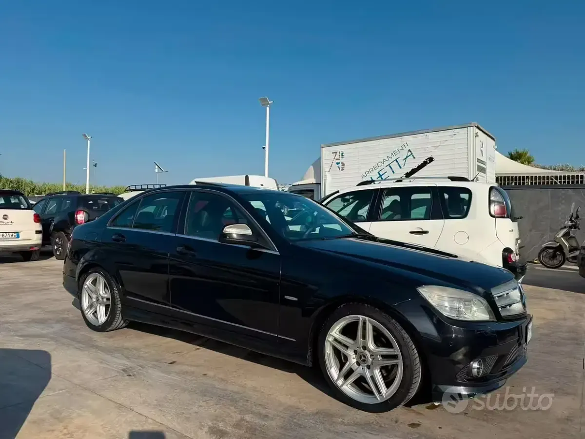 Usata Mercedes C220 Avantgarde 170 CV (125 kW) 2008 Nero Station wagon