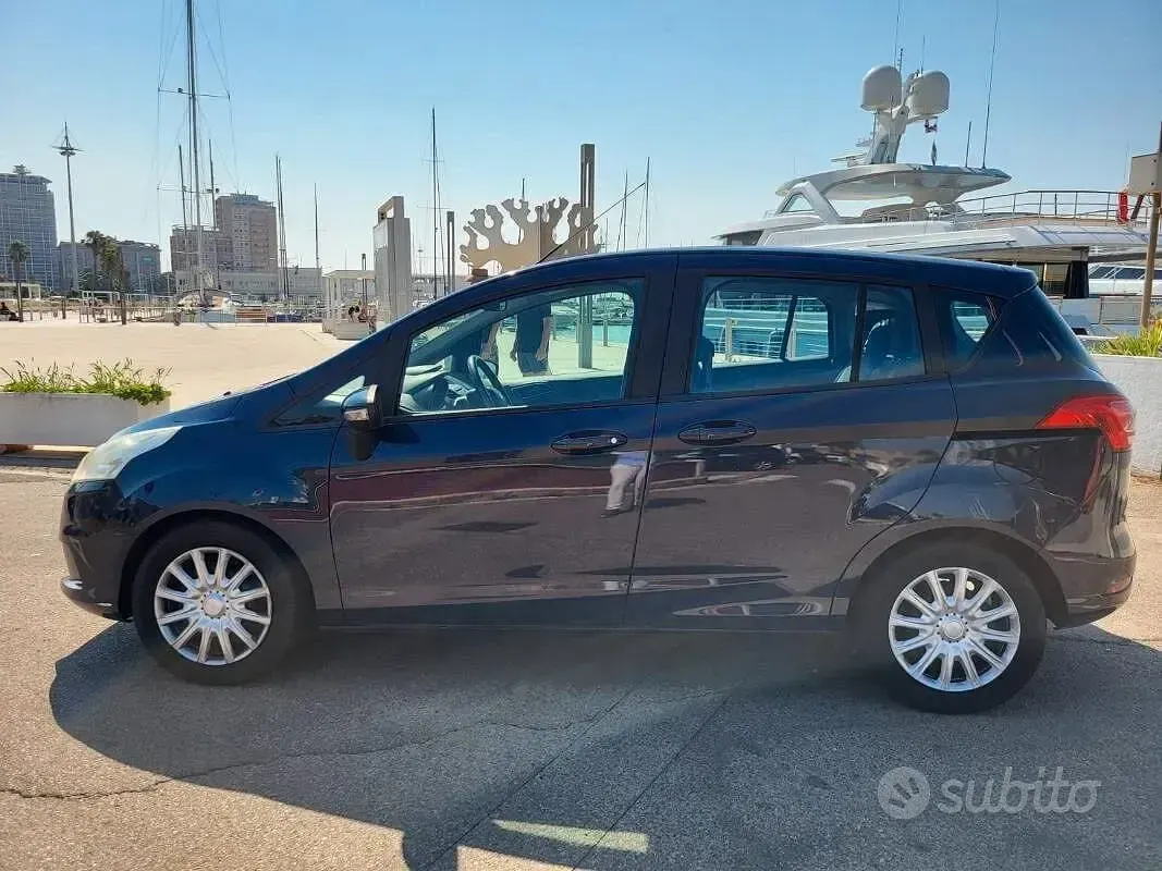 Usata Ford B-MAX 75 CV (55 kW) 2015 Blu Monovolume