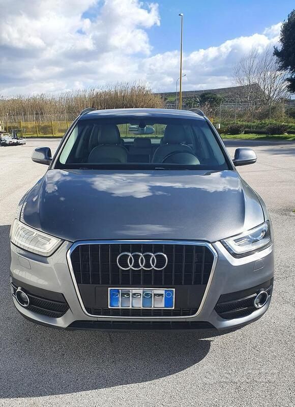 Usata Audi Q3 Advanced Plus 140 CV (102 kW) 2012 Grigio SUV