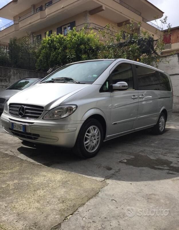 Grigio Usata 2005 Mercedes Viano Monovolume | 6000 € (Molto cara) - Immagine 1/4