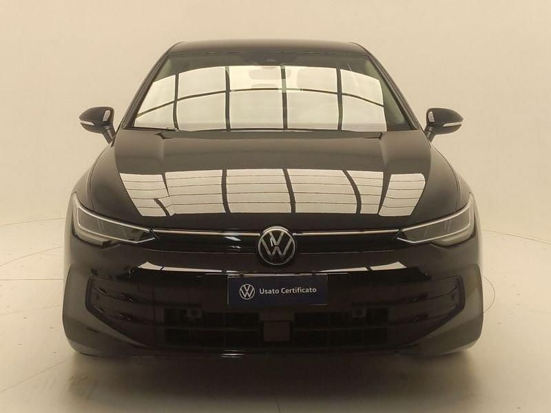Usata VW Golf VIII Life 116 CV (85 kW) 2025 Nero Utilitaria