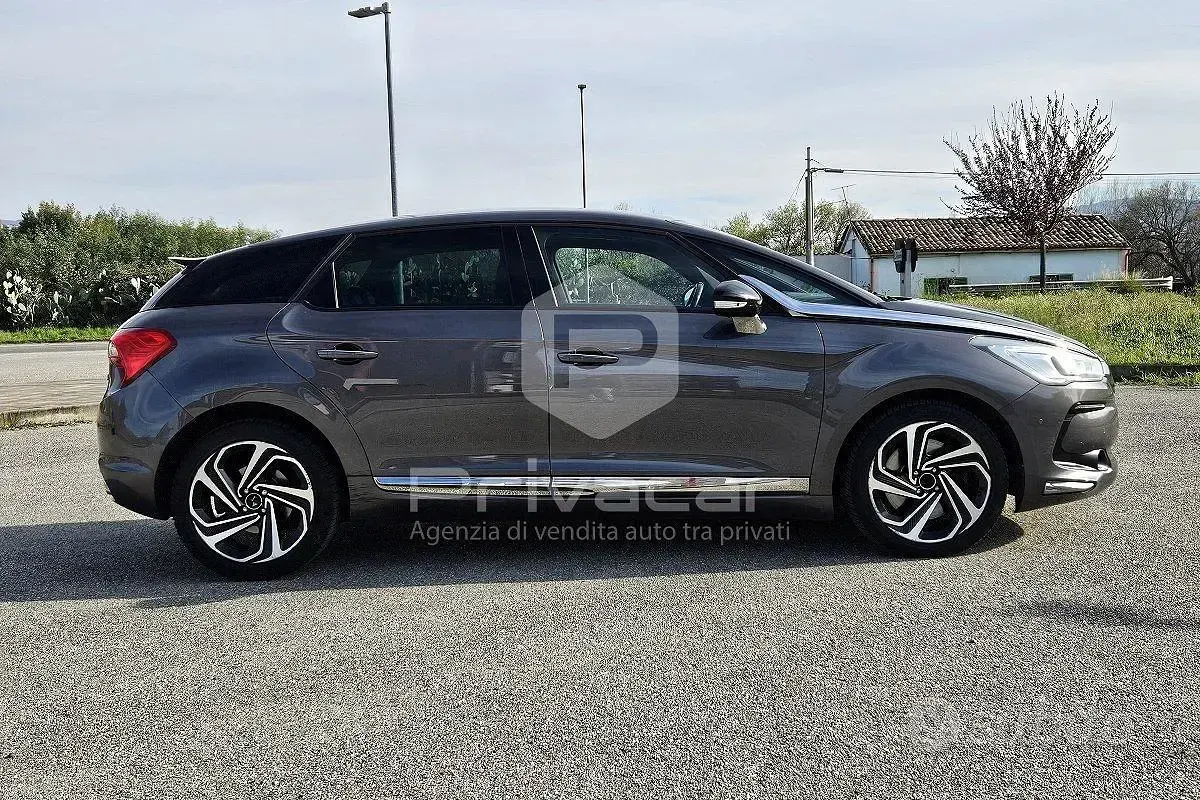 Gebraucht DS Automobiles DS5 Sport Chic 181 PS (133 kW) 2016 Grau Kleinwagen