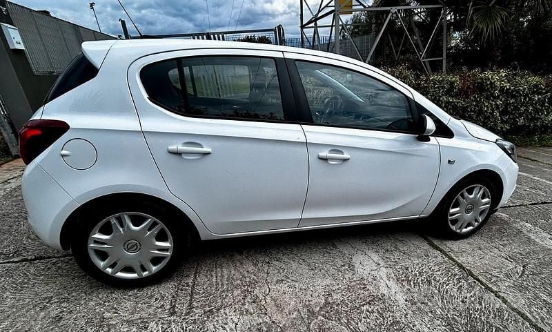 Usata Opel Corsa 90 CV (66 kW) 2018 Bianco Utilitaria