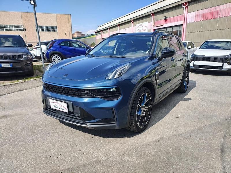 Usata Lynk & Co 01 179 CV (131 kW) 2023 Cosmic blue SUV