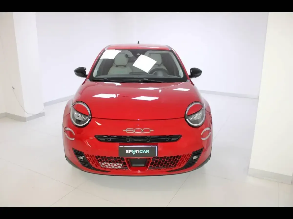 Usata Fiat 600 La Prima 101 CV (74 kW) 2025 Grigio SUV