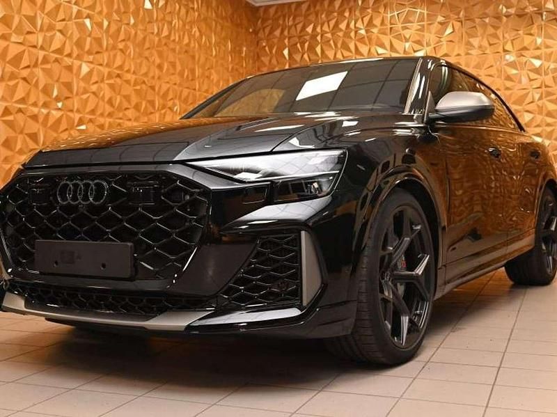 Nuova Audi RS Q8 Performance 640 CV (470 kW) 2025 Nero mythos met./rs nido d'ape SUV