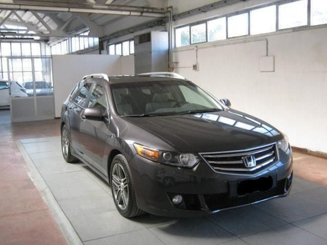Usata Honda Accord EX-L 150 CV (110 kW) 2009 Grigio Station wagon