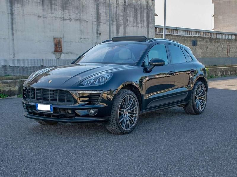 Usata Porsche Macan 252 CV (185 kW) 2018 Nero SUV