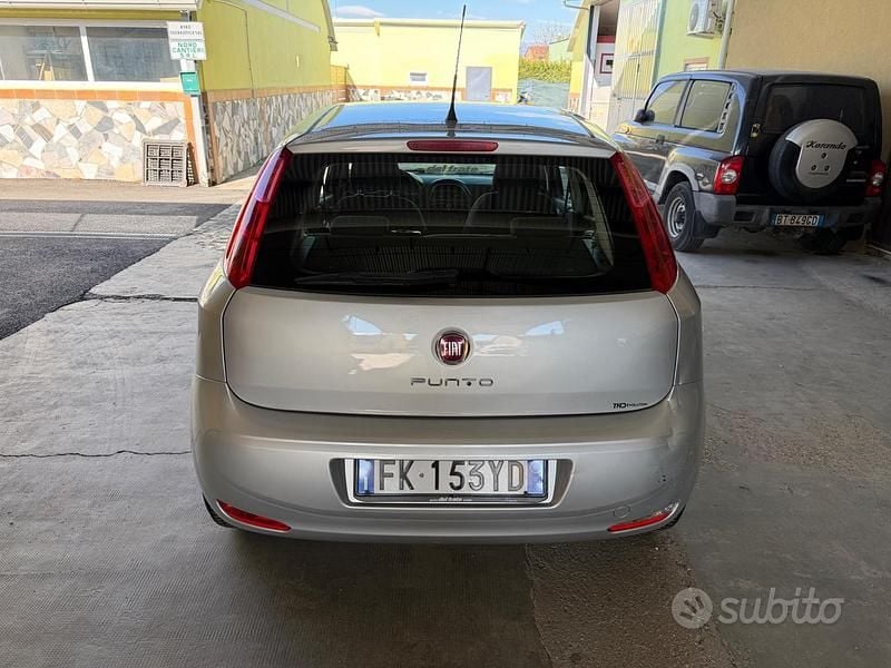 Usata Fiat Punto Street 77 CV (56 kW) 2017 Grigio Utilitaria