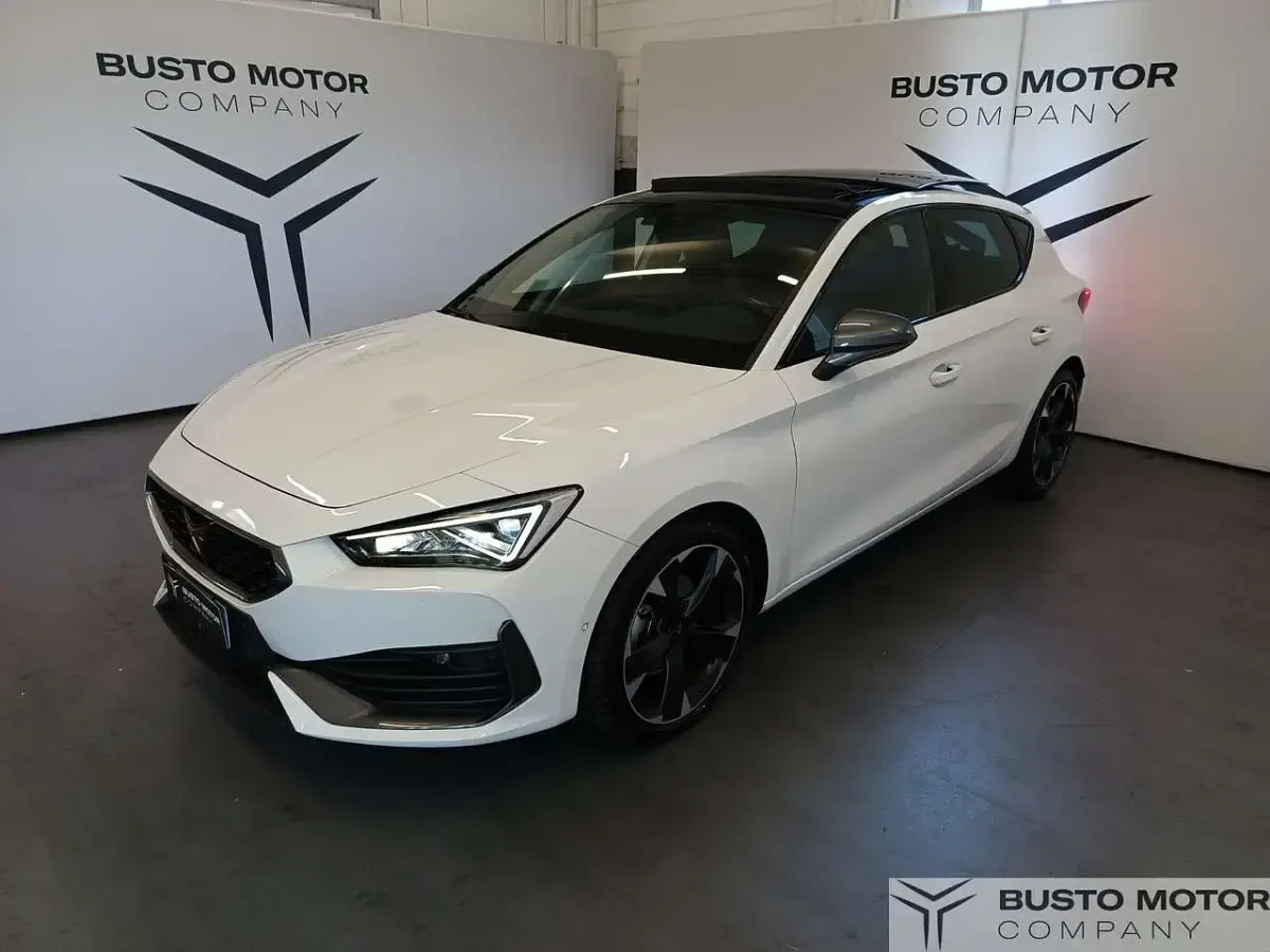 Usata Cupra Leon 150 CV (110 kW) 2023 Bianco Berlina
