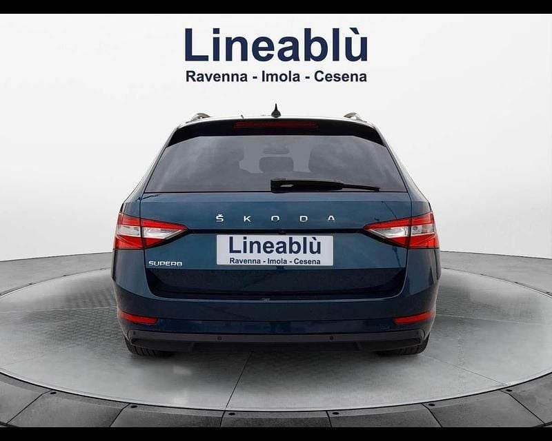 Usata Skoda Superb Executive 200 CV (147 kW) 2022 Blu/azzurro Station wagon