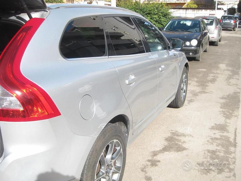 Usata Volvo XC60 2016 Grigio SUV