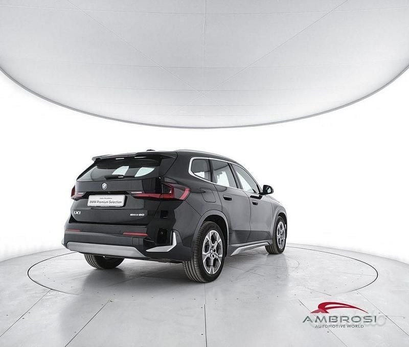 Usata BMW iX1 xLine 67 kW (92 CV) 2024 Nero SUV