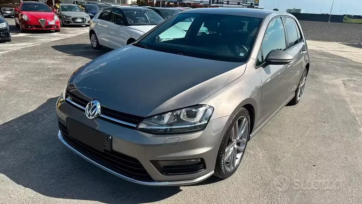 Usata VW Golf VII Comfortline 110 CV (80 kW) 2016 Grigio Station wagon