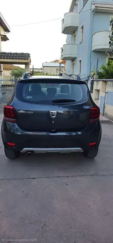 Usata Dacia Sandero Stepway 90 CV (66 kW) 2019 Berlina
