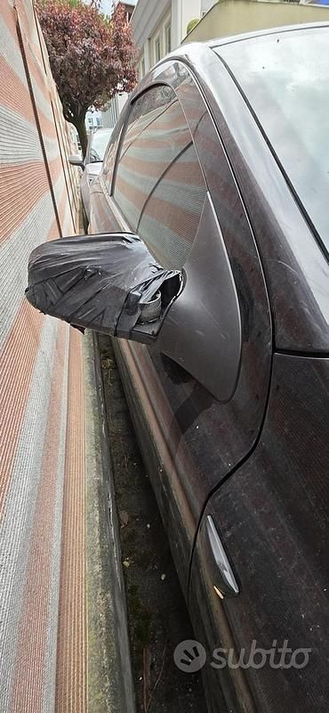 Usata Opel Astra GTC Cosmo 120 CV (88 kW) 2006 Nero Berlina