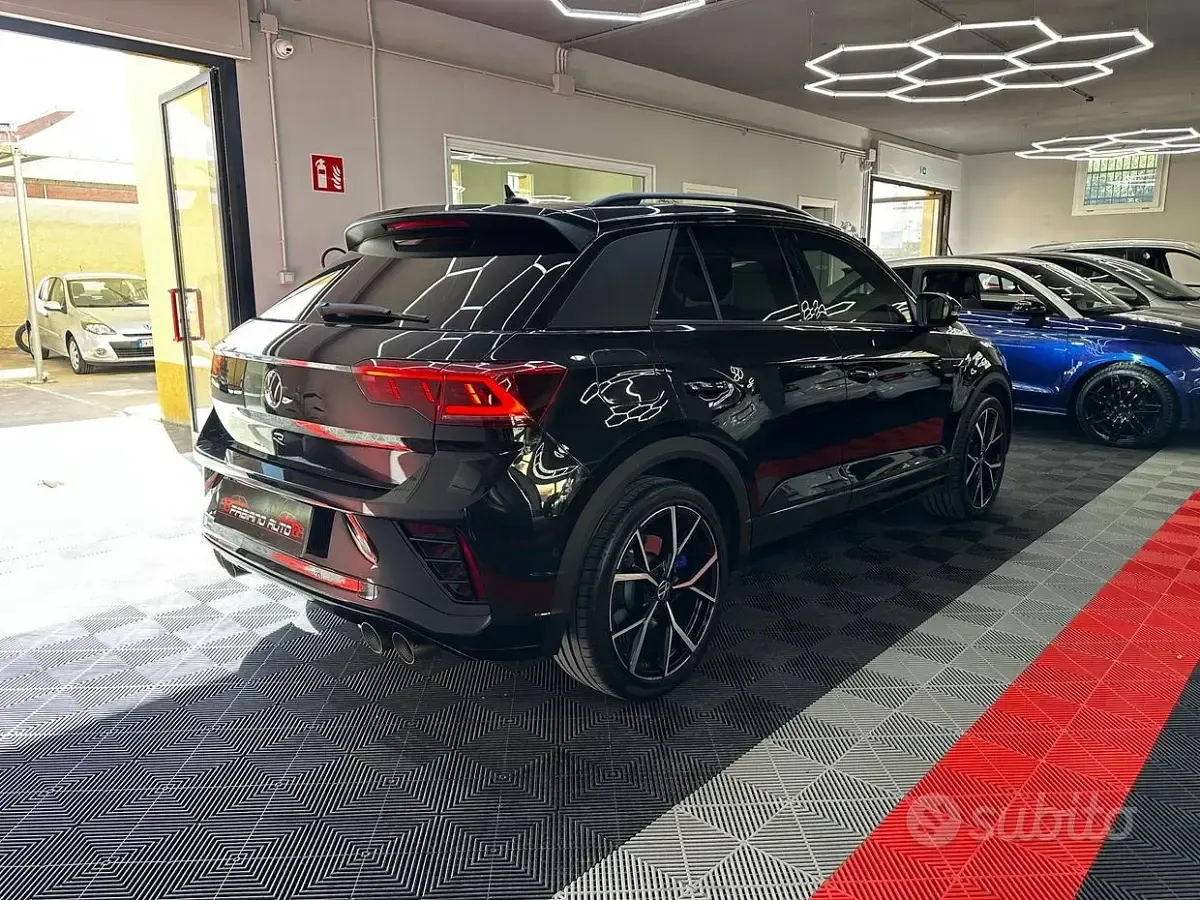 Usata VW T-Roc R 300 CV (220 kW) 2022 Nero SUV