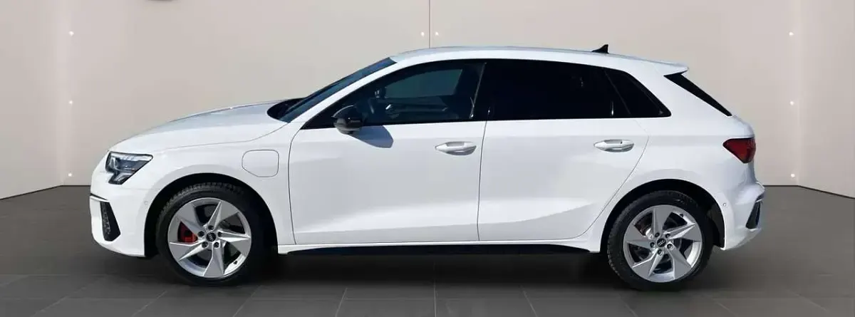 Usata Audi A3 Ambiente 150 CV (110 kW) 2022 Bianco Berlina
